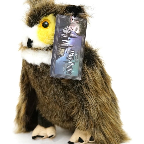 Universal Studios Harry Potter Great Horned Owl Plush - Picture 2 of 4